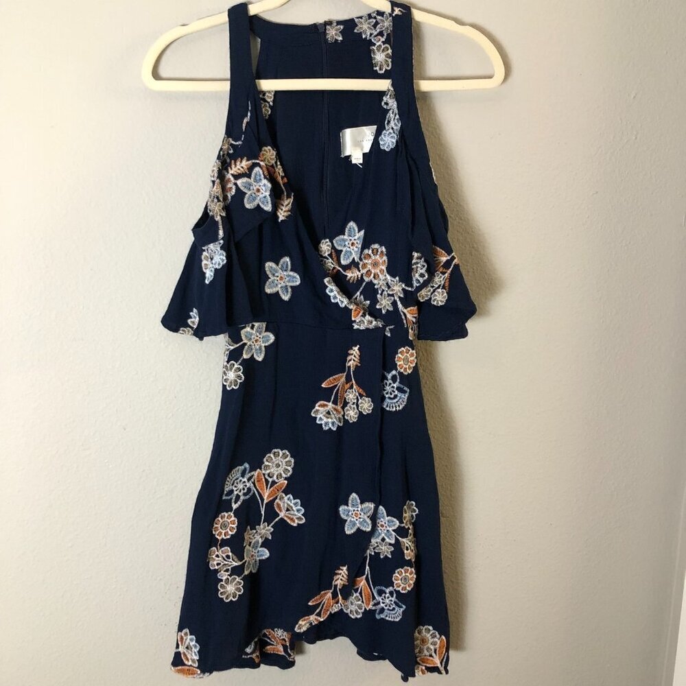 J.O.A JOA Los Angeles Revolve Embroidered Floral Dress Women's size S Navy Green - Picture 2 of 11